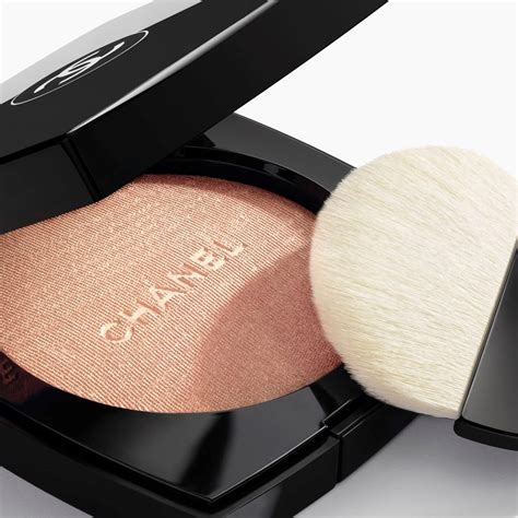 POUDRE LUMIÈRE Illuminating powder 20 